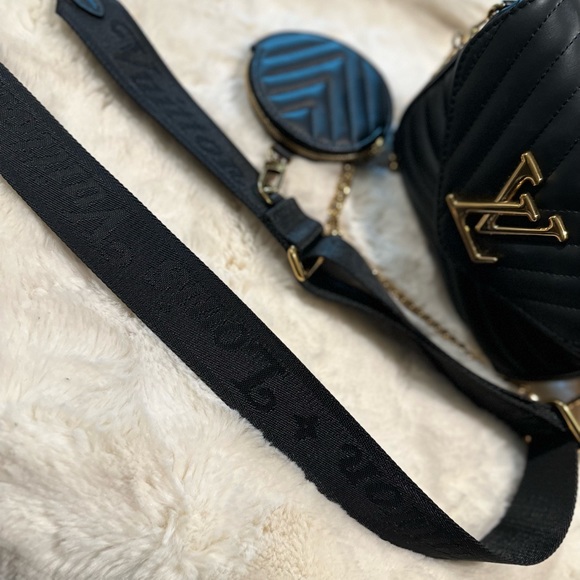 Louis Vuitton New Wave Multi-Pochette - Picture 10 of 11